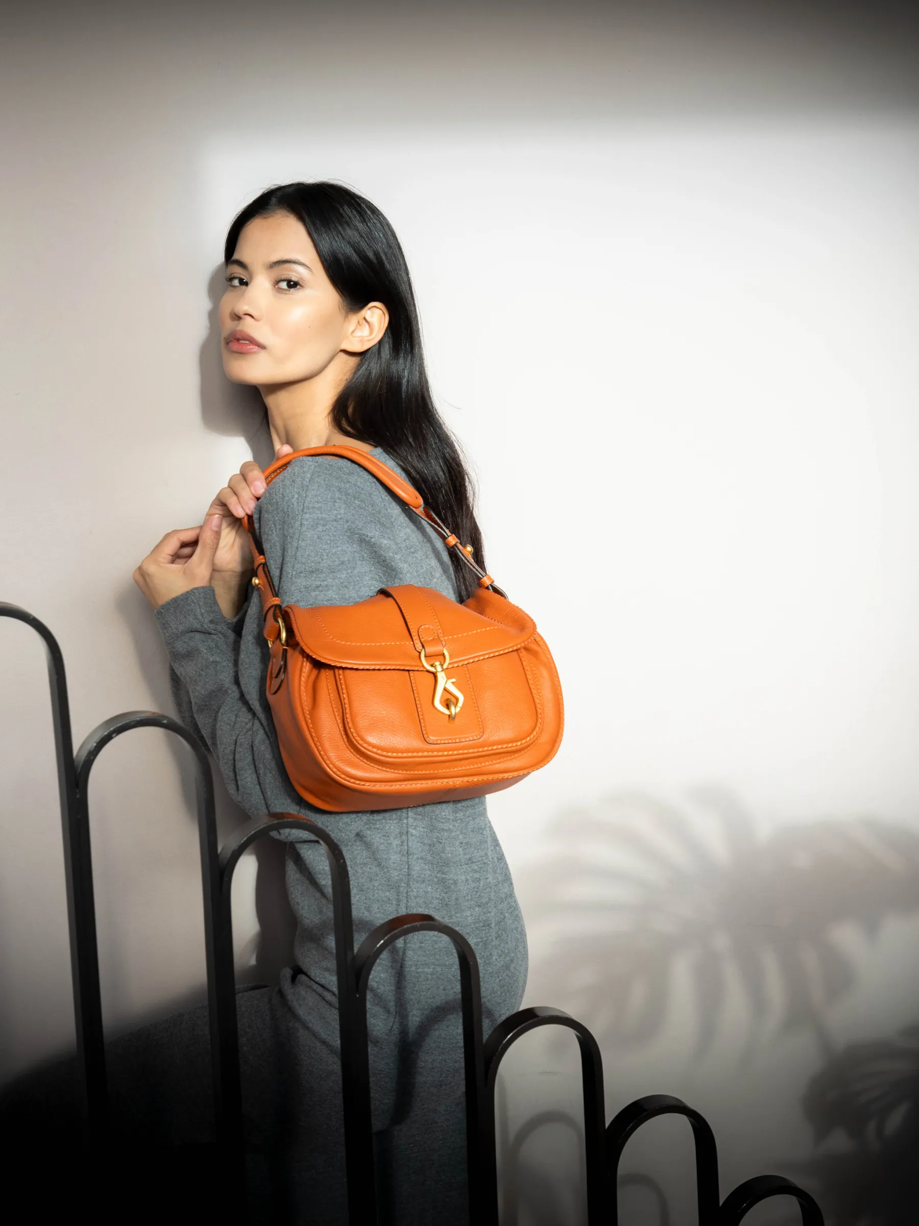 New Schultertasche STAR SADDLE Leder Dalia dark orange Schultertaschen